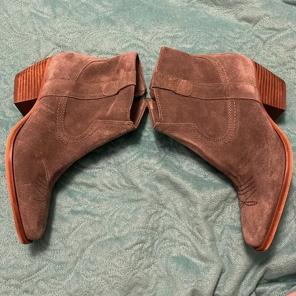 Dolce Vita pointed toes Silma Ankle Boot suede NWOT women’s sz 6.5 Brazil made - Picture 8 of 14